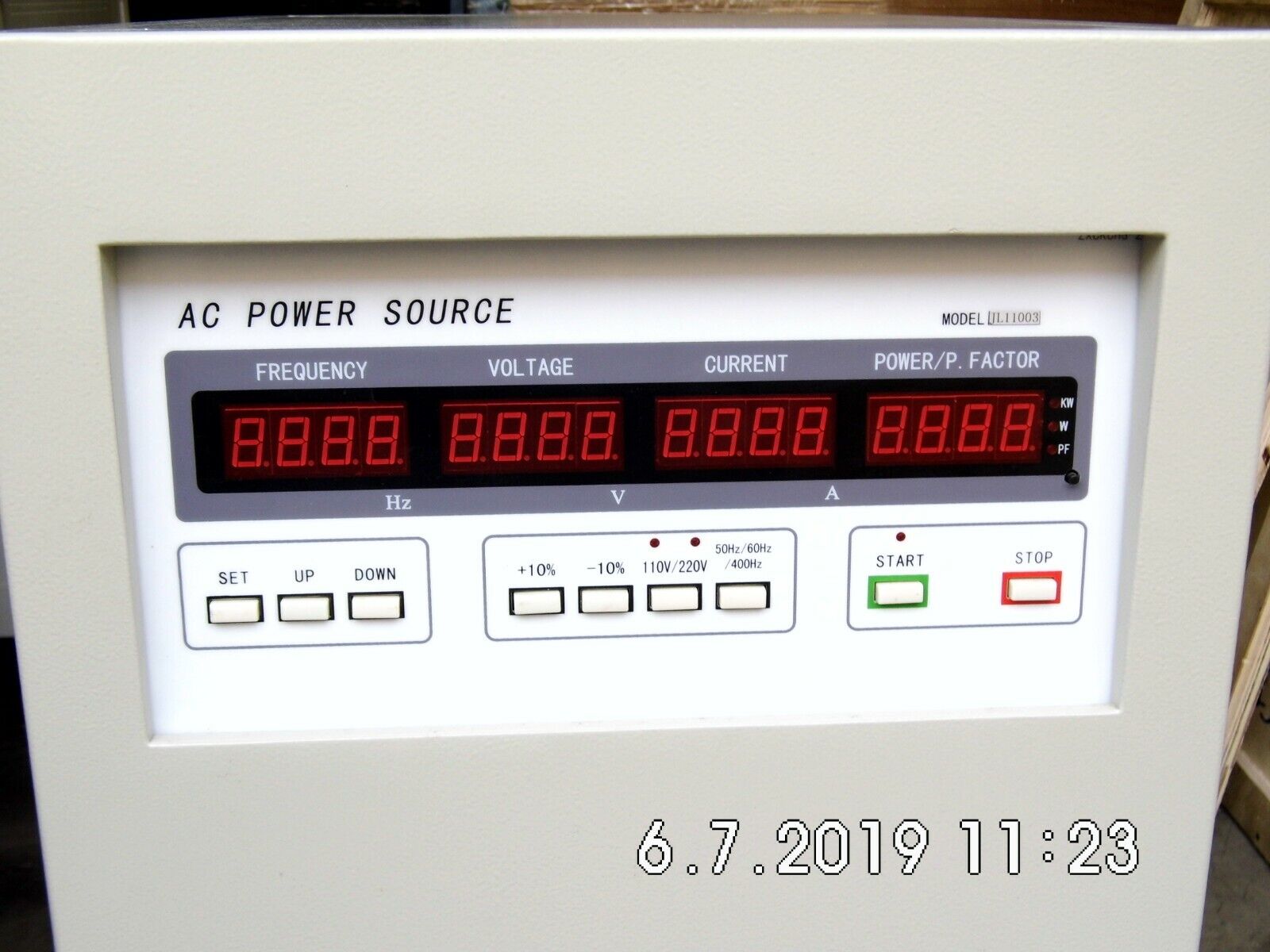 JL11003 3KVA single phase AC programmable power source JL11003 3KVA single phase AC programmable power source
